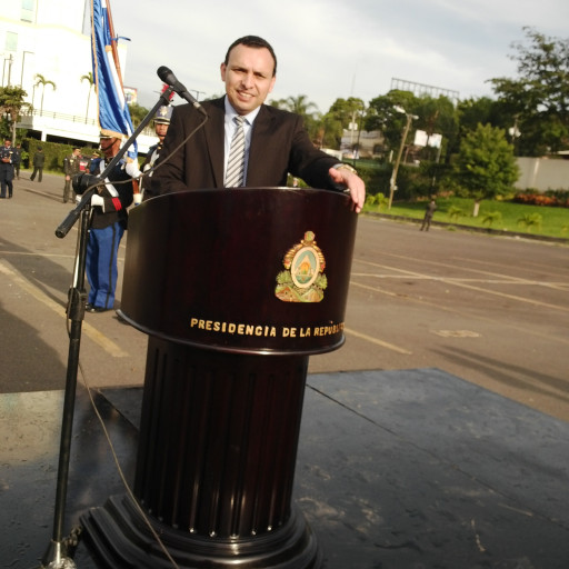CARLOS GEOVANNY CARDONA ALVARADO