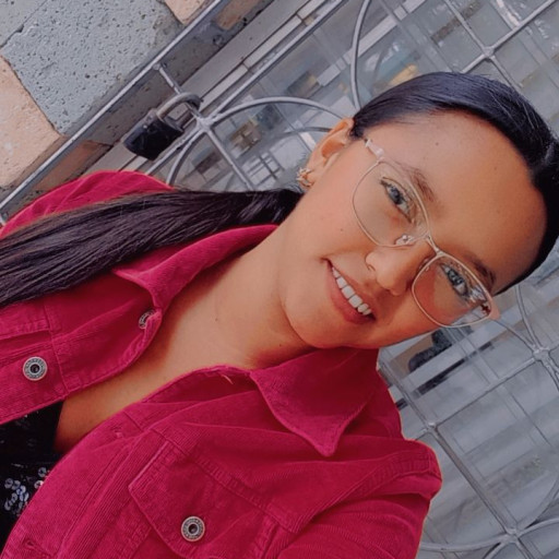 NAHOMI ROCÍO FLORES VELÁSQUEZ